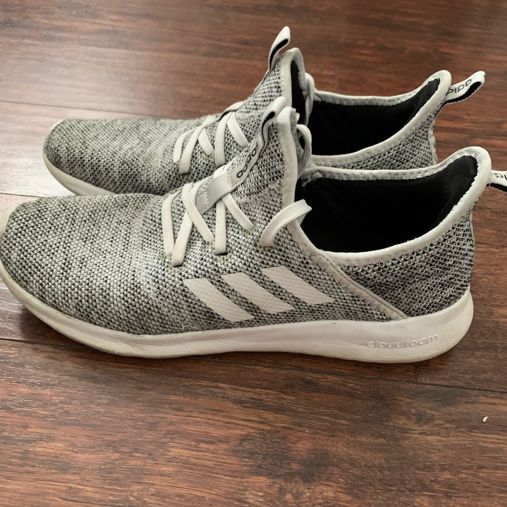 Adidas Cloud-foam W size 10 shoes